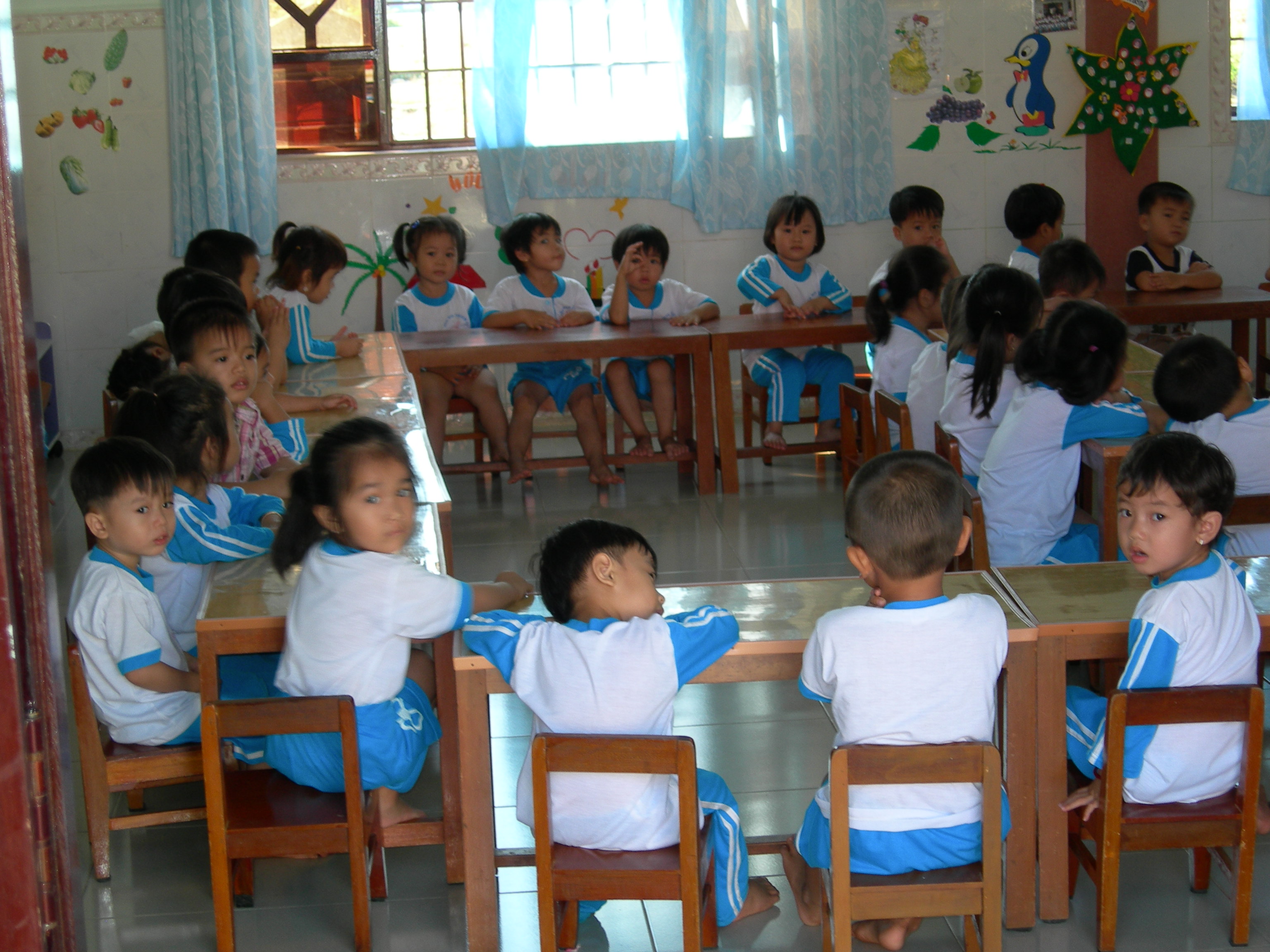 School equipment Vinh 2008